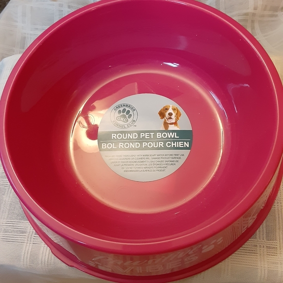 Greenbrier Kennel Club Round Pink Pet Bowl - Picture 2 of 6